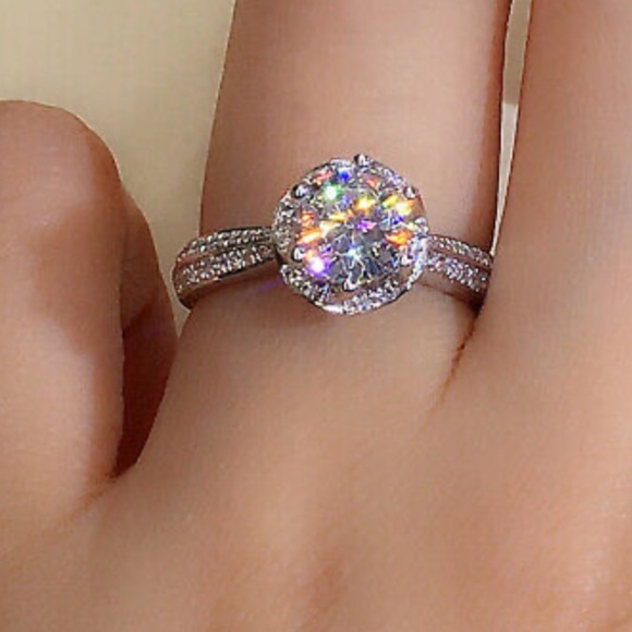 New 925 Sterling silver diamond ring - Picture 3 of 5